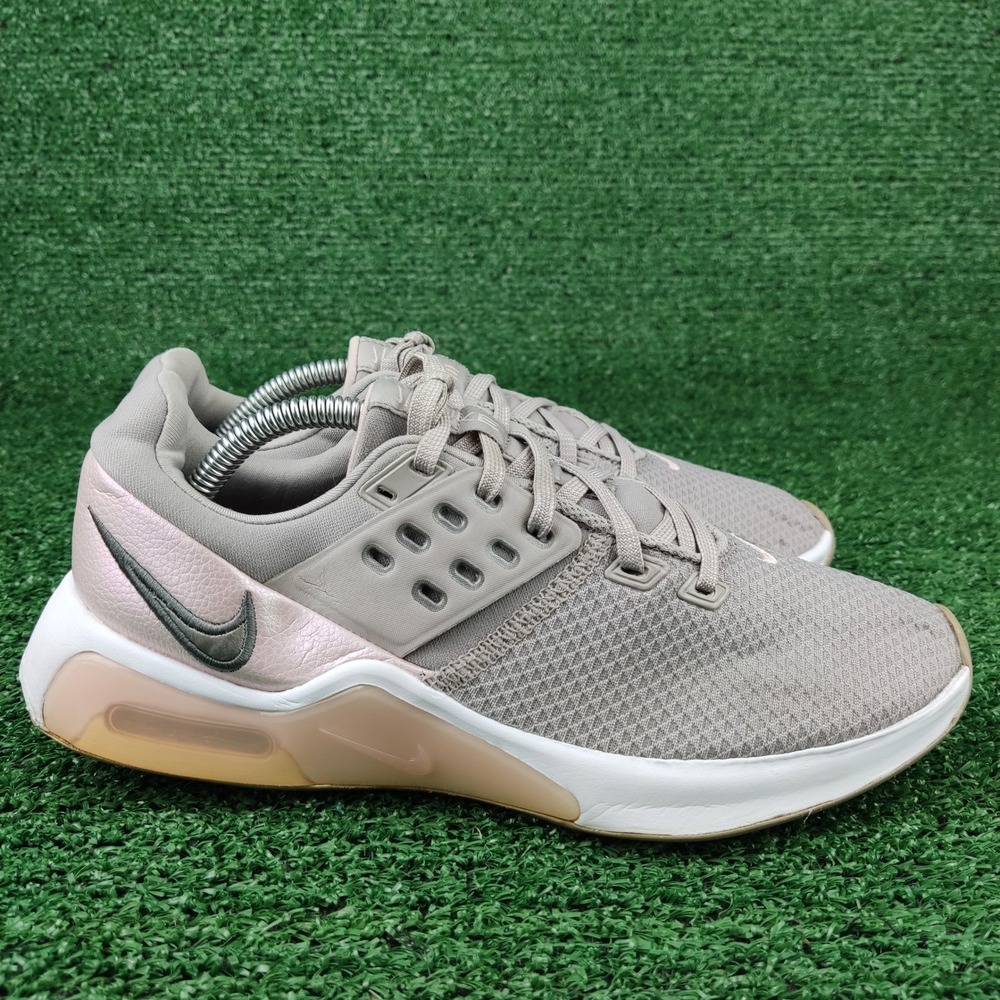 Nike Shoes Womens 7 Taupe Air Max Bella TR 4‎ Training CW3398-004 Metallic Mesh